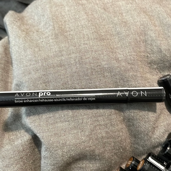 Brow enhancer (light brown) Avon pro - Picture 1 of 3
